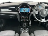 Begagnad Mini Cooper S Hatch 178 HK (130 kW) 2023 Blå Halvkombi