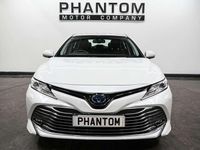 Used Toyota Camry 2020 White Sedan