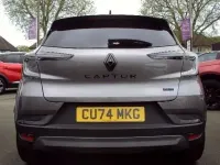 Second-hand Renault Captur Esprit Alpine 145 CP (106 kW) 2024 Gri SUV