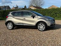 Used Renault Captur Dynamique 90 HP (66 kW) 2014 Beige SUV
