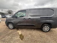 Second-hand Vauxhall Combo Sportive 100 CP (73 kW) 2021 Gri Monovolum