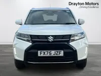 Używany Suzuki Vitara 129 KM (94 kW) 2025 Biały SUV