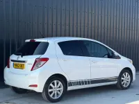 Used Toyota Yaris 99 HP (72 kW) 2012 White Hatchback