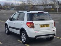 Used Suzuki SX4 SZ5 120 HP (88 kW) 2013 White Hatchback