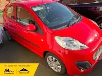 Used Peugeot 107 Active 68 HP (50 kW) 2013 Red Hatchback