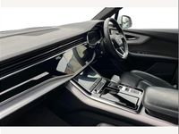 Used Audi Q7 S-Line 286 HP (210 kW) 2019 White SUV