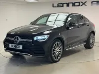 Begagnad Mercedes GLC300e AMG line 2023 Svart Sportkupé