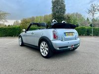 Begagnad Mini Cooper S Cabriolet 2007 Silver Cab