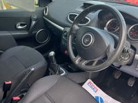 used Renault Clio o 1.2 TCE Dynamique 5dr Estate