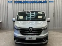 Usado Renault Trafic 170 HP (125 kW) 2024 Cinzento Monovolume