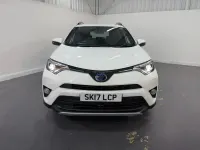 Used Toyota RAV4 197 HP (144 kW) 2017 White SUV