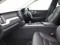 Used Volvo XC60 Core 247 HP (181 kW) 2025 SUV
