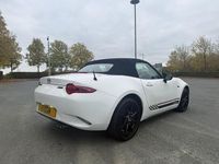 Used Mazda MX5 132 HP (97 kW) 2019 White Cabriolet