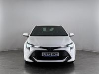 Used Toyota Corolla 122 HP (89 kW) 2022 White Hatchback