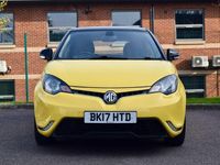 Used MG MG3 106 HP (77 kW) 2017 Yellow Hatchback