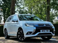 Used Mitsubishi Outlander P-HEV 2018 White