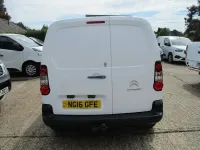 Used Citroën Berlingo 90 HP (66 kW) 2016 White MPV