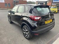 Used Renault Captur Dynamique 90 HP (66 kW) 2017 Black SUV