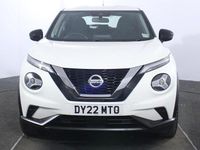 Używany Nissan Juke Acenta 114 KM (83 kW) 2022 Biały SUV