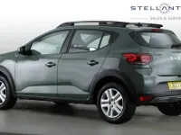 Used Dacia Sandero Expression 89 HP (65 kW) 2023 Green