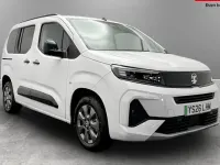 New Vauxhall Combo Ultimate 100 kW (136 HP) 2026 MPV