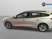 Używany Ford Focus Zetec 120 KM (88 kW) 2021 Srebrny Kombi