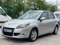 Used Renault Scénic Dynamique 2011 Silver MPV