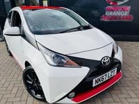 Used Toyota Aygo x-press 69 HP (50 kW) 2017 White Hatchback