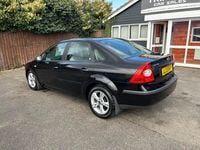 Used Ford Focus Ghia 100 HP (73 kW) 2005 Black Sedan