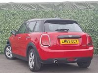 Used Mini Cooper Classic 136 HP (100 kW) 2019 Red Hatchback