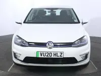 Begagnad VW e-Golf 100 kW (136 HK) 2019 Vit Halvkombi