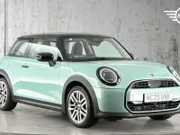 Usado Mini Cooper Hatch 113 kW (154 HP) 2025 Verde Citadino