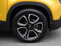 Used Jeep Avenger Summit 100 HP (73 kW) 2025 Yellow SUV