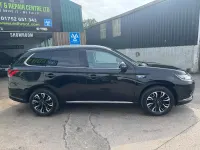 Used Mitsubishi Outlander P-HEV 2016 Black Estate