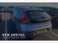 Used Volvo V40 Momentum 122 HP (89 kW) 2018 Blue Estate