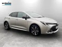 Used Toyota Corolla Design 140 HP (102 kW) 2025 Silver Hatchback