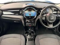 Usado Mini Cooper Classic 134 CV (98 kW) 2024 Azul Utilitario