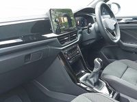 New VW T-Roc Design 2025 Ravenna blue metallic black SUV