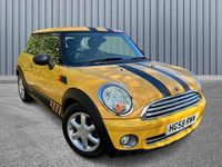 Begagnad Mini ONE Hatch 95 HK (69 kW) 2009 Gul Halvkombi