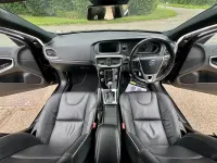 Used Volvo V40 R-Design 120 HP (88 kW) 2015 Black Hatchback