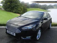 Usado Ford Focus Titanium 125 CV (91 kW) 2018 Negro Utilitario