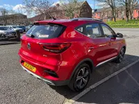 Used MG ZS Excite 106 HP (77 kW) 2021 Red SUV