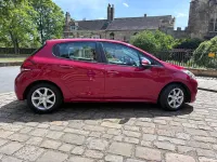 Used Peugeot 208 Active 68 HP (50 kW) 2016 Red Hatchback