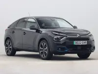 Used Citroën e-C4 Shine 100 kW (136 HP) 2022 Black Hatchback
