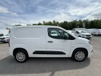 Used Vauxhall Combo Sportive 100 HP (73 kW) 2020 White MPV