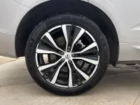 Usado Volvo XC60 Ultra 250 HP (183 kW) 2025 Prateado SUV