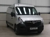 Usado Vauxhall Movano Edition 135 CV (99 kW) 2022 Plateado