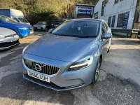 Used Volvo V40 Inscription 120 HP (88 kW) 2016 Blue Hatchback