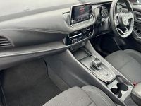 Used Nissan Qashqai Acenta Premium 158 HP (116 kW) 2022 Red SUV