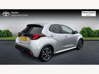 Used Toyota Yaris Hybrid Design 114 HP (83 kW) 2022 Silver Hatchback